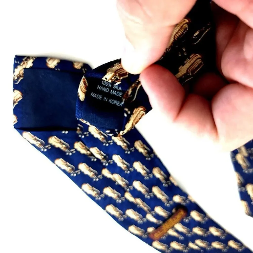Museum Artifacts Blue‎ Golf Caddy Bag Print Wide Silk Tie